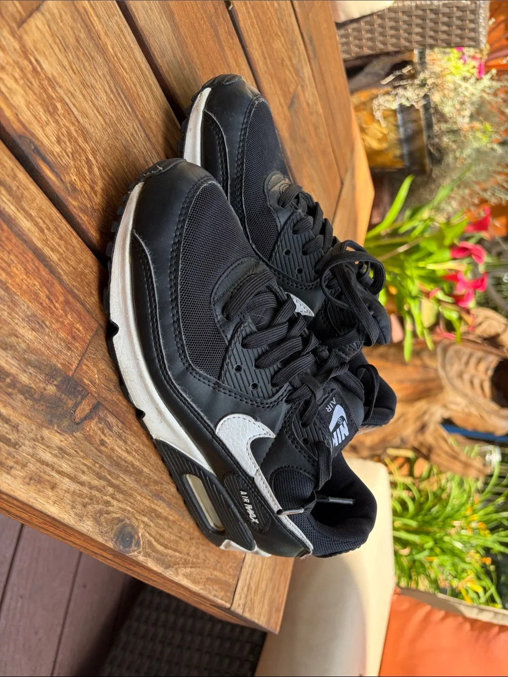 Nike Men’s Black & White Air Max Sneakers
